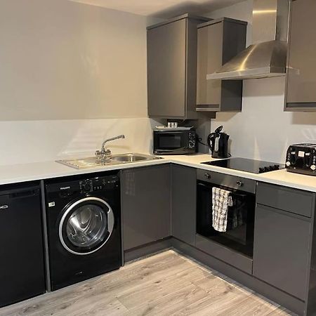 Hosted By Ryan - 2 Bedroom Apartment Liverpool Extérieur photo